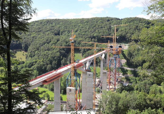 Portale est della galleria Bossler con ponte Fistal