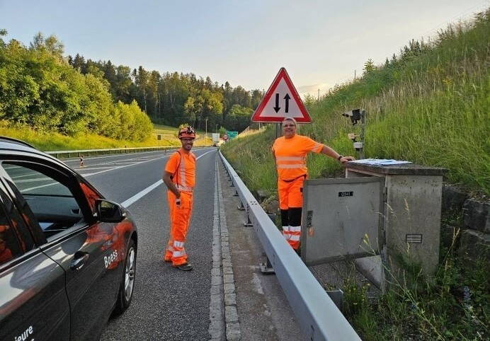 La N15 entre Rapperswil et Reichenburg nécessite une rénovation des équipements d'exploitation et de sécurité. 16 km de route avec six tunnels doivent fonctionner en toute sécurité jusqu'à la prochaine rénovation complète. Boess dirige la planification du projet de rénovation de l'OFROU.
