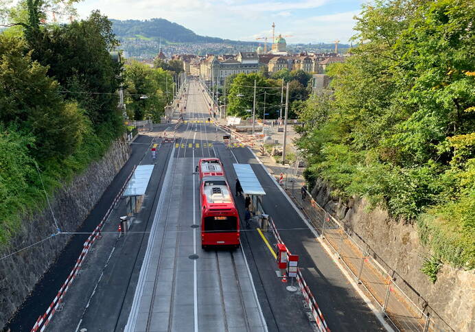 Neue Haltestelle Kursaal mit Blick in Richtung Bundeshaus