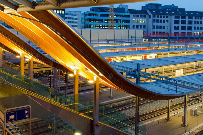 boess-bahnhof-bern2-ref.jpg