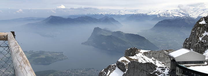 Dal Pilatus si apre la vista sul Lago dei Quattro Cantoni